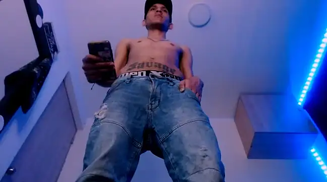 Samuel Suarez online show from February 7, 12:20 am