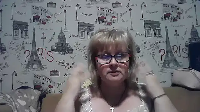 Snapshot of Gina_Marlyn chatting on December 7, 9:00 pm Gina Marlyn online show from December 7, 9:00 pm