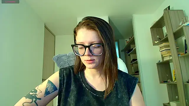 Arya starrk online show from September 17, 1:46 pm