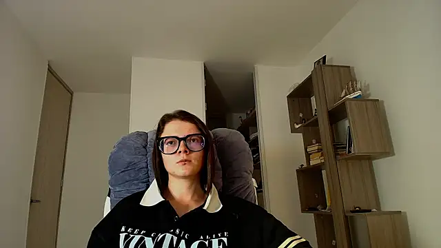 Arya starrk online show from November 23, 1:55 pm