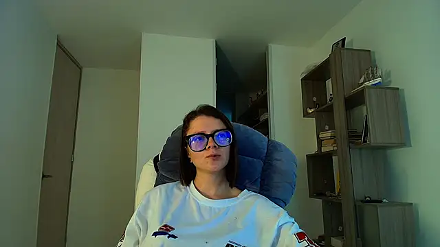 Arya starrk online show from November 30, 3:49 pm