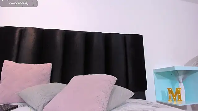 MauraGray online show from January 13, 2:28 am