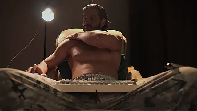 Keen   Luckystrike online show from January 14, 9:26 am