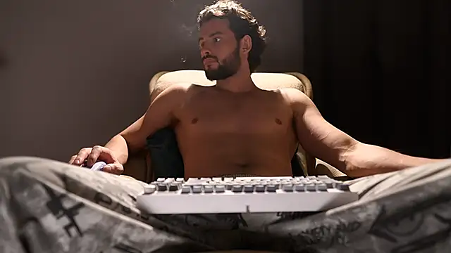 Keen   Luckystrike online show from February 18, 6:59 pm