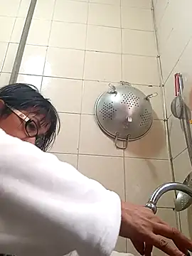 kelly dirty  online show from February 20, 2:06 pm