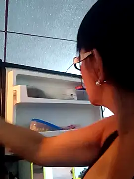 kelly dirty  online show from February 27, 1:16 am