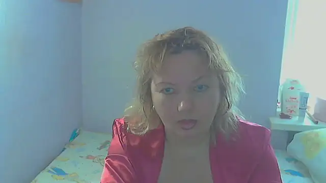 Snapshot of Lusi-777 chatting on April 6, 9:21 am Lusi-777 online show from April 6, 9:21 am