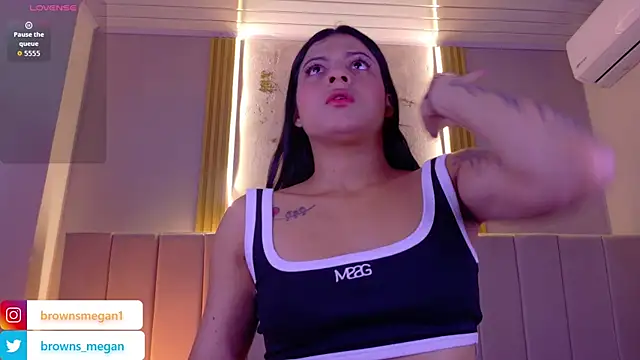 Snapshot of Megan_browns1 chatting on January 13, 1:05 pm Megan browns1 online show from January 13, 1:05 pm