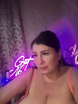 Snapshot of Agata-Anetta chatting on February 21, 11:33 am Agata-Anetta online show from February 21, 11:33 am