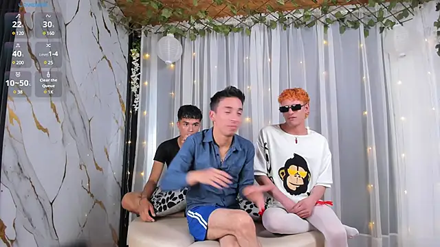 Snapshot of EuphoriaBoys chatting on January 16, 7:20 pm EuphoriaBoys online show from January 16, 7:20 pm