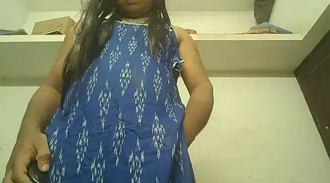 Snapshot of Akhilamolu_the_transsissy chatting on January 1, 6:16 pm Akhilamolu the transsissy online show from January 1, 6:16 pm