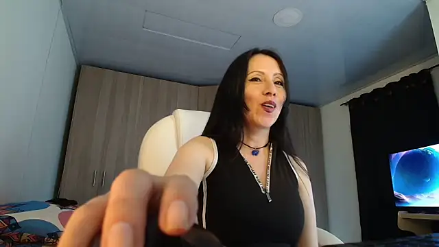Selene93 online show from May 10, 7:41 pm