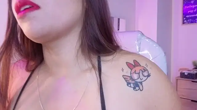 bluee hazell online show from February 18, 11:28 am