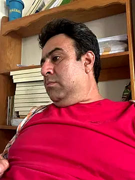 EmilianoGt online show from October 10, 6:07 pm