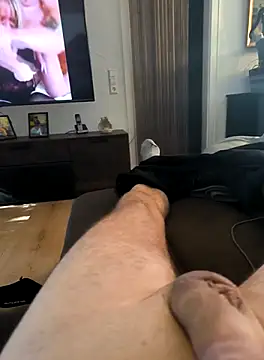 Snapshot of Andy7430 chatting on September 13, 8:36 am Andy7430 online show from September 13, 8:36 am