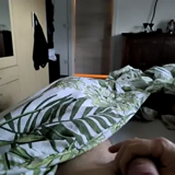 Snapshot of Andy7430 chatting on October 28, 6:50 am Andy7430 online show from October 28, 6:50 am