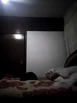 karlaalva online show from November 15, 5:49 am