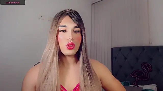 Snapshot of BIGCOCKMIA chatting on January 29, 12:45 pm BIGCOCKMIA online show from January 29, 12:45 pm