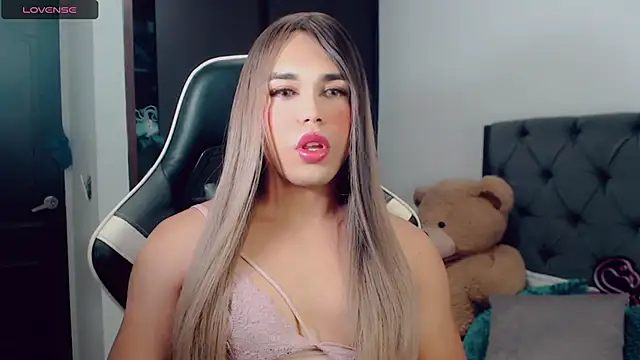 Snapshot of BIGCOCKMIA chatting on March 20, 12:53 pm BIGCOCKMIA online show from March 20, 12:53 pm