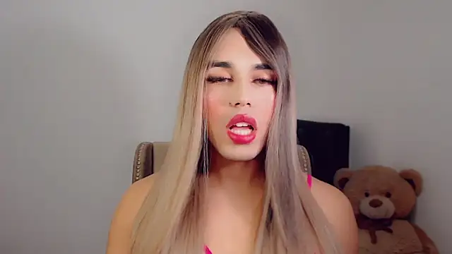 Snapshot of BIGCOCKMIA chatting on September 11, 6:30 pm BIGCOCKMIA online show from September 11, 6:30 pm