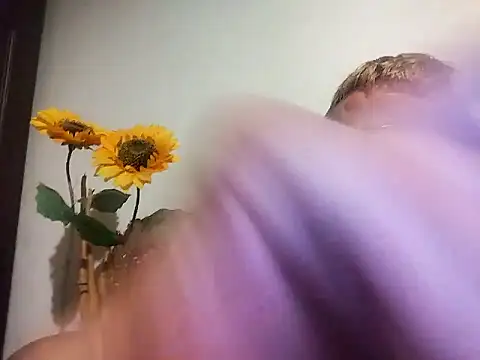 Robertino21cm online show from October 24, 4:31 am