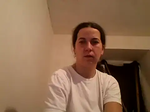 Snapshot of Tamilashaa chatting on December 18, 6:14 pm Tamilashaa online show from December 18, 6:14 pm