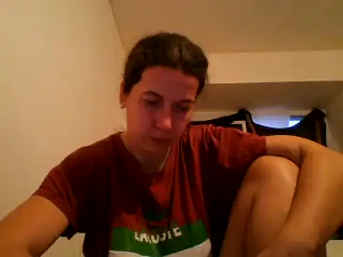 Snapshot of Tamilashaa chatting on January 20, 2:46 pm Tamilashaa online show from January 20, 2:46 pm