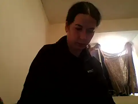 Snapshot of Tamilashaa chatting on February 21, 5:56 am Tamilashaa online show from February 21, 5:56 am