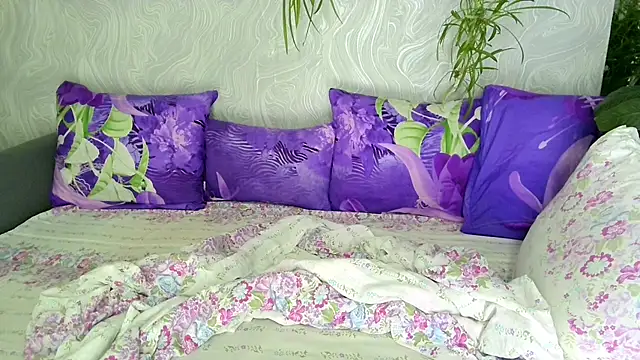 Snapshot of pink_dawn chatting on September 27, 12:48 am pink dawn online show from September 27, 12:48 am