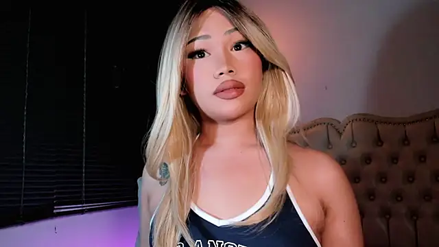 BoaHancockx online show from November 23, 9:14 pm