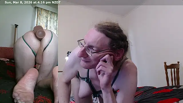 Snapshot of CDAdalyn chatting on March 8, 2:04 am CDAdalyn online show from March 8, 2:04 am