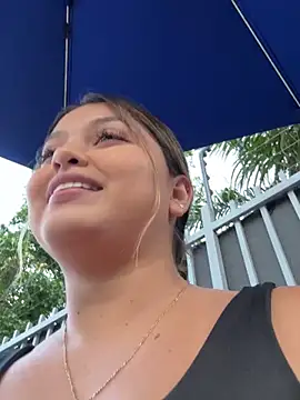 lunablossom  online show from January 15, 10:57 pm