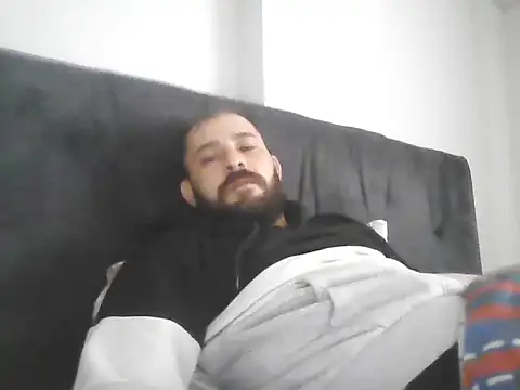 NiiiRvaNaa online show from November 13, 5:17 am