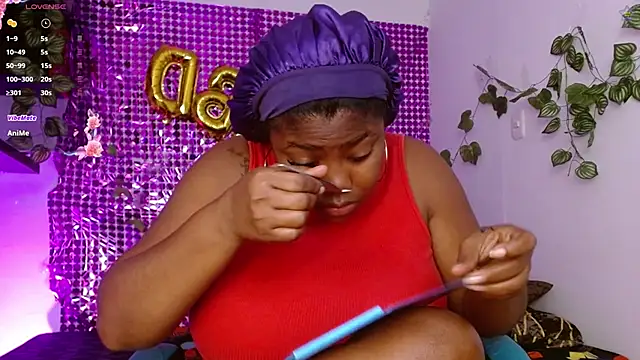 Snapshot of niawk_ chatting on March 1, 12:07 pm niawk online show from March 1, 12:07 pm