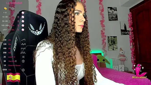 Snapshot of gabrielatafur_ chatting on December 3, 4:39 pm gabrielatafur  online show from December 3, 4:39 pm