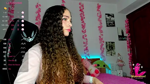 Snapshot of gabrielatafur_ chatting on December 7, 1:58 am gabrielatafur  online show from December 7, 1:58 am