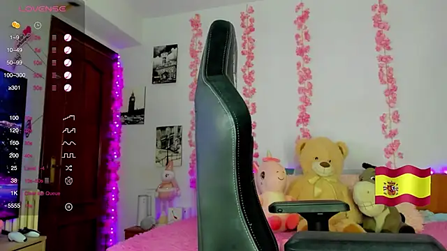 Snapshot of gabrielatafur_ chatting on September 19, 9:26 pm gabrielatafur  online show from September 19, 9:26 pm