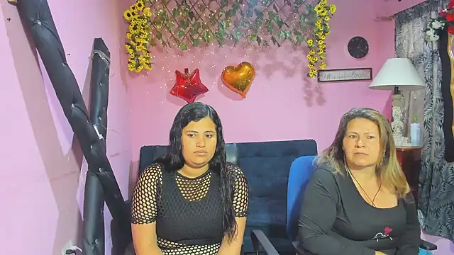 lesbiancuple online show from February 24, 12:25 pm