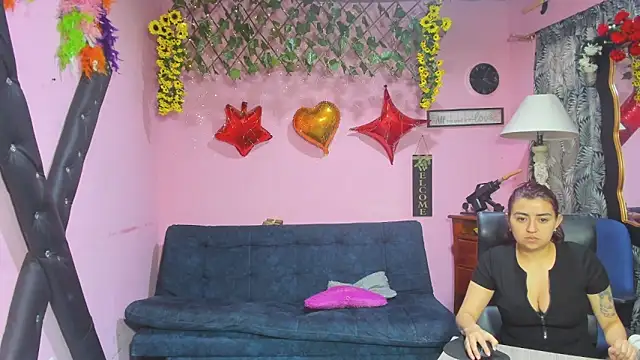 lesbiancuple online show from March 14, 11:48 am