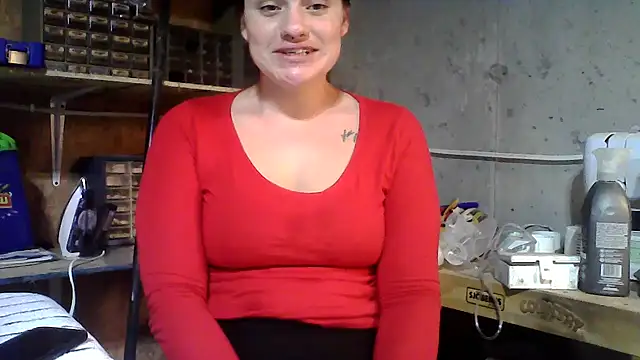 ththotmomma online show from February 4, 7:44 pm