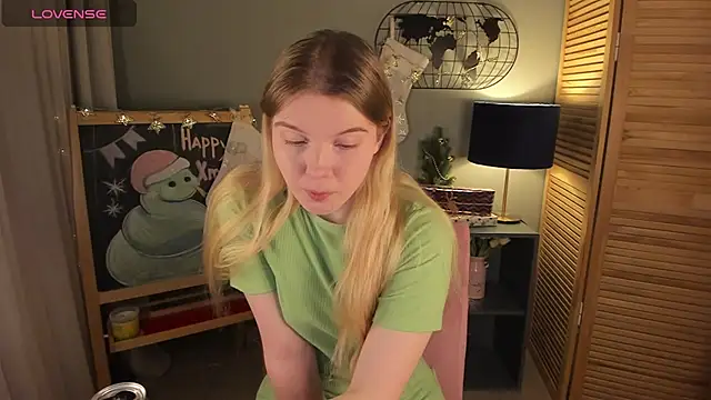 ohmyJuliet online show from December 26, 2:22 am