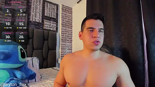 leyton flex online show from January 5, 9:03 pm