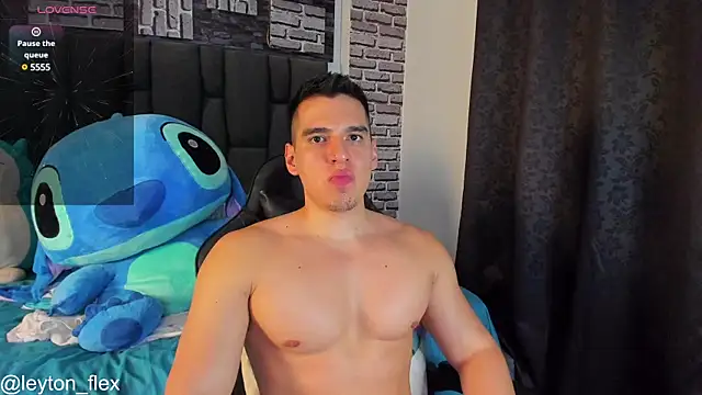 leyton flex online show from January 17, 2:39 am