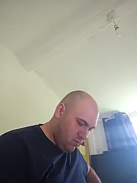 mario890605 online show from March 12, 3:18 pm