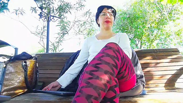 SquirtyMellissaLabia online show from May 16, 5:26 am