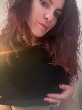 LunaMoongirl online show from December 16, 4:05 pm