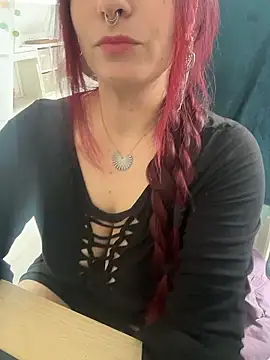 LunaMoongirl online show from January 17, 11:15 am