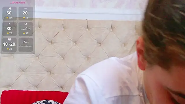 KarinaNoir online show from September 23, 3:09 am