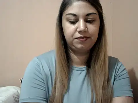 bellachow10 online show from January 17, 4:54 pm