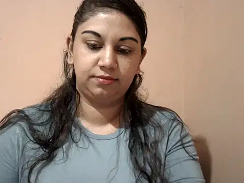 Snapshot of bellachow10 chatting on May 29, 5:49 am bellachow10 online show from May 29, 5:49 am